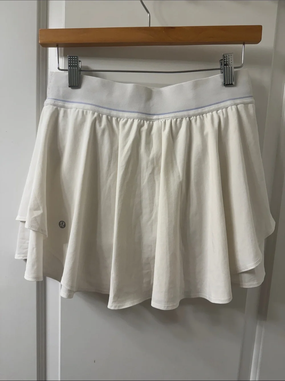 Lululemon Court Rival High-Rise Tennis Skirt in White Size 6